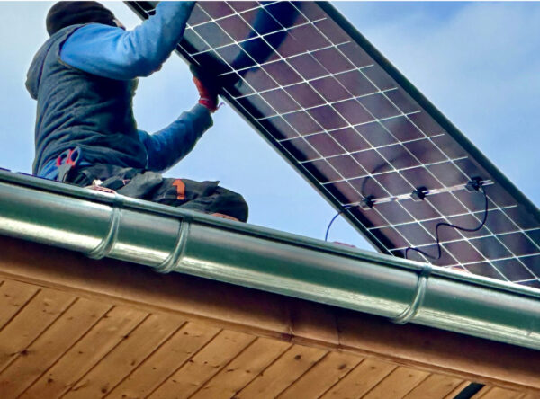 Fotovoltaico nei centri storici: il Consiglio di Stato emette una sentenza per chiarire che non sussiste a prescindere un’incompatibilità