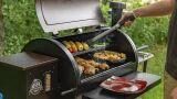 Barbecue a pellet: vantaggi, funzionamento e modelli 2025