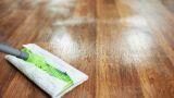 Pavimento in legno che cambia colore con il sole: cause e prevenzione